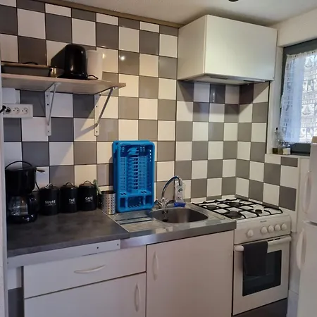 Joli F2 Avec Jolie Terrasse -appt4 Amelie-les-Bains-Palalda