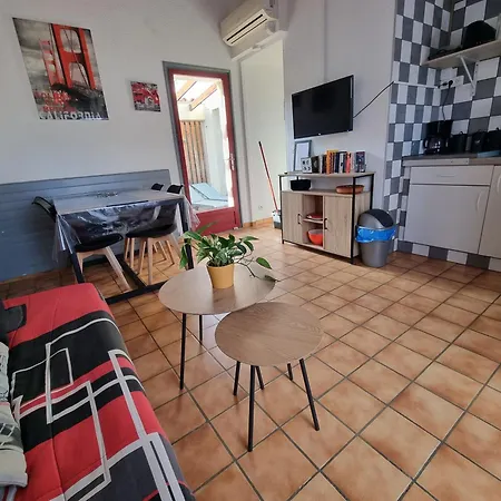 Joli F2 Avec Jolie Terrasse -appt4 * Amelie-les-Bains-Palalda